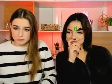 aria_moo on Chaturbate