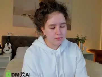 ariella_sol on Chaturbate
