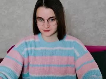 arielstonks_lovee on Chaturbate