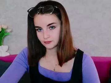 arielstonks_lovee on Chaturbate
