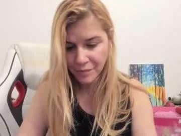 artsyandcraftsy_ from Chaturbate