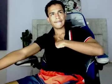 Freechat aston_vera on Chaturbate