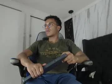 aston_vera from Chaturbate