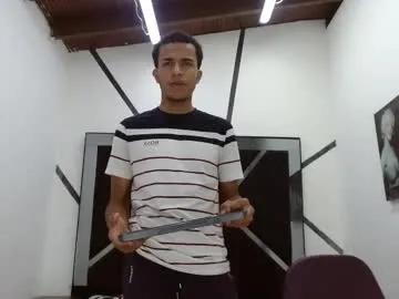 Freechat aston_vera on Chaturbate