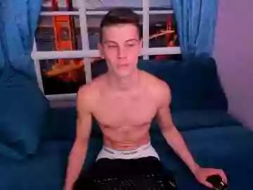 athleticloganx on Chaturbate 