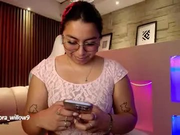 aurora_willow9 on Chaturbate