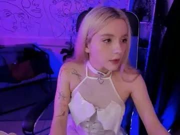 aurorawrenfield on Chaturbate 