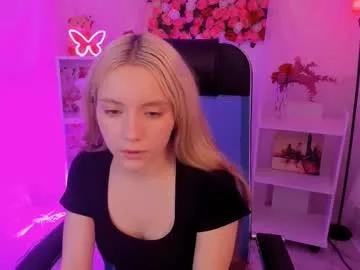 aurorawrenfield on Chaturbate 