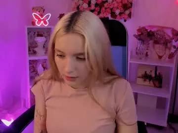 aurorawrenfield on Chaturbate 