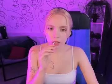 aurorawrenfield on Chaturbate 