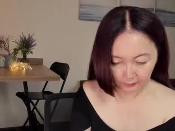 Freechat avroraromance on Chaturbate