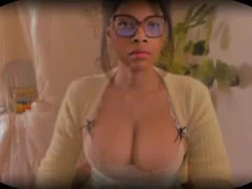 bellablakes18 on Chaturbate 