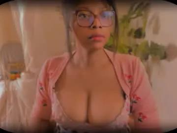 bellablakes18 on Chaturbate 