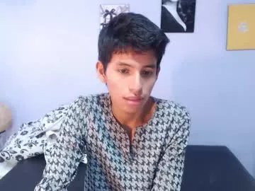 Freechat bellamy_094 on Chaturbate