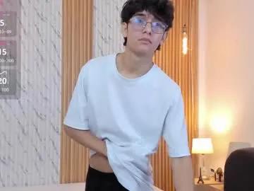 Explore cute slut Billie_jr billie_jr from Chaturbate