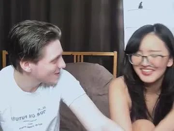 blossomandbee on Chaturbate
