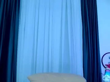 Freechat brenda_m00n on Chaturbate