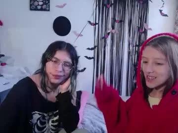 Freechat briarandblair on Chaturbate