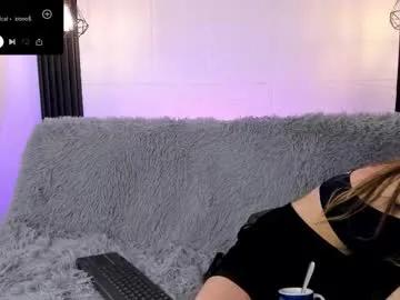 Freechat briarandblair on Chaturbate