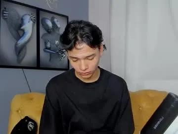 Freechat camillo_virgil on Chaturbate