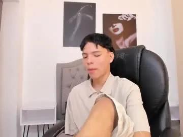 Freechat camillo_virgil on Chaturbate