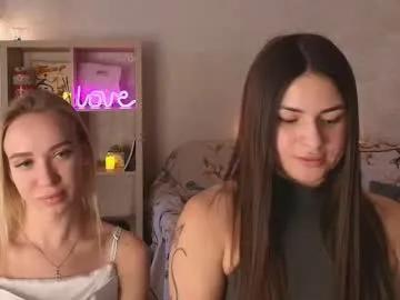 caressyourself on Chaturbate