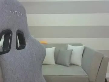 chabibiann — flash pussy, tits, ass///close up, spread, play in private [180 tokens left] #smalltits #daddy #bigpussylips #hairy #bigclit