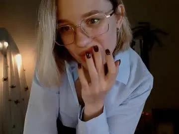 charming_beauty on Chaturbate