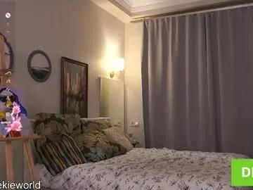 Discover Cheekie_breekie, she wants to masturbate for you cheekie_breekie from Chaturbate