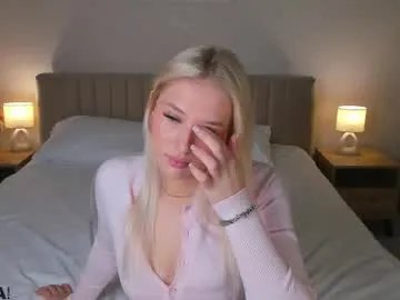 chloe_alba on Chaturbate