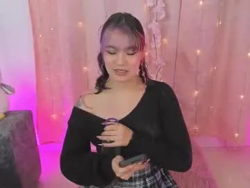 chloe_evans12 on Chaturbate