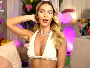 chloevelvet on Chaturbate 