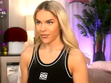 chloevelvet on Chaturbate 