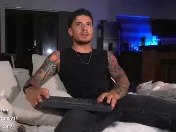 chris_morton on Chaturbate