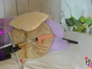 christal_cutee on Chaturbate