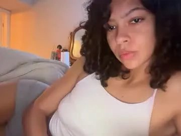 claire_cooper on Chaturbate