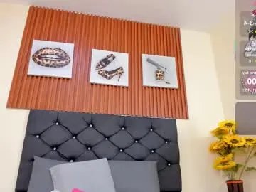 Freechat cristale69 on Chaturbate