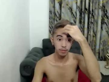 Freechat crocodale on Chaturbate