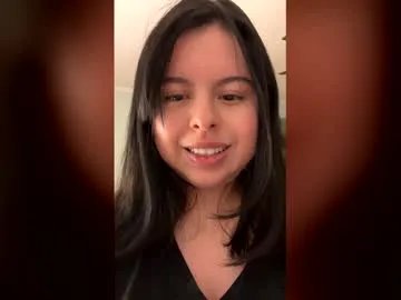 curviiemm30 on Chaturbate