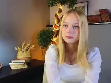 Freechat darceyheyd on Chaturbate