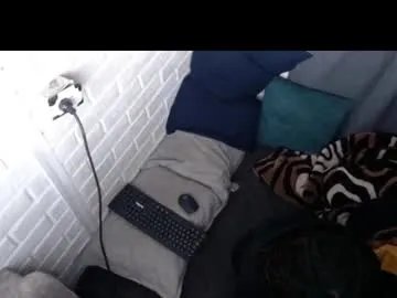 davils12 on Chaturbate