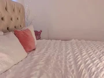 Freechat dee_nise on Chaturbate