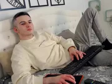 devin_ho on Chaturbate