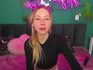 Discover Diana_garrett, she wants to masturbate for you diana_garrett from Chaturbate