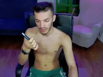 dominicvalente on Chaturbate