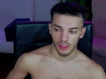 dominicvalente on Chaturbate