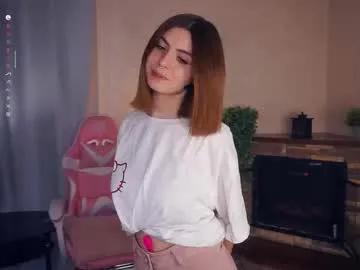 earthadobb on Chaturbate