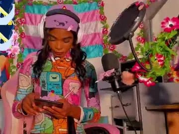 effy_marinn on Chaturbate