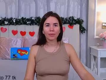 ellaander on Chaturbate 
