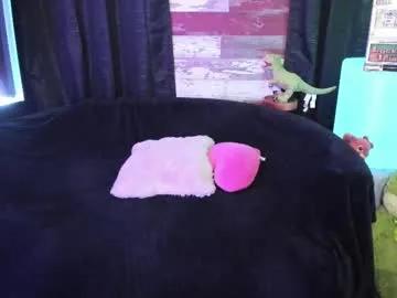elle4you on Chaturbate 